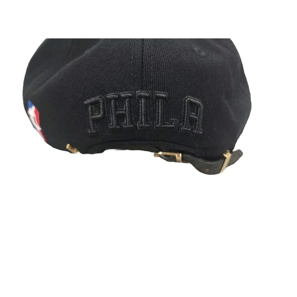 Mitchell &‎ Ness Philadelphia 76ers Fool's Black Leather Patch Brim Snapback Hat